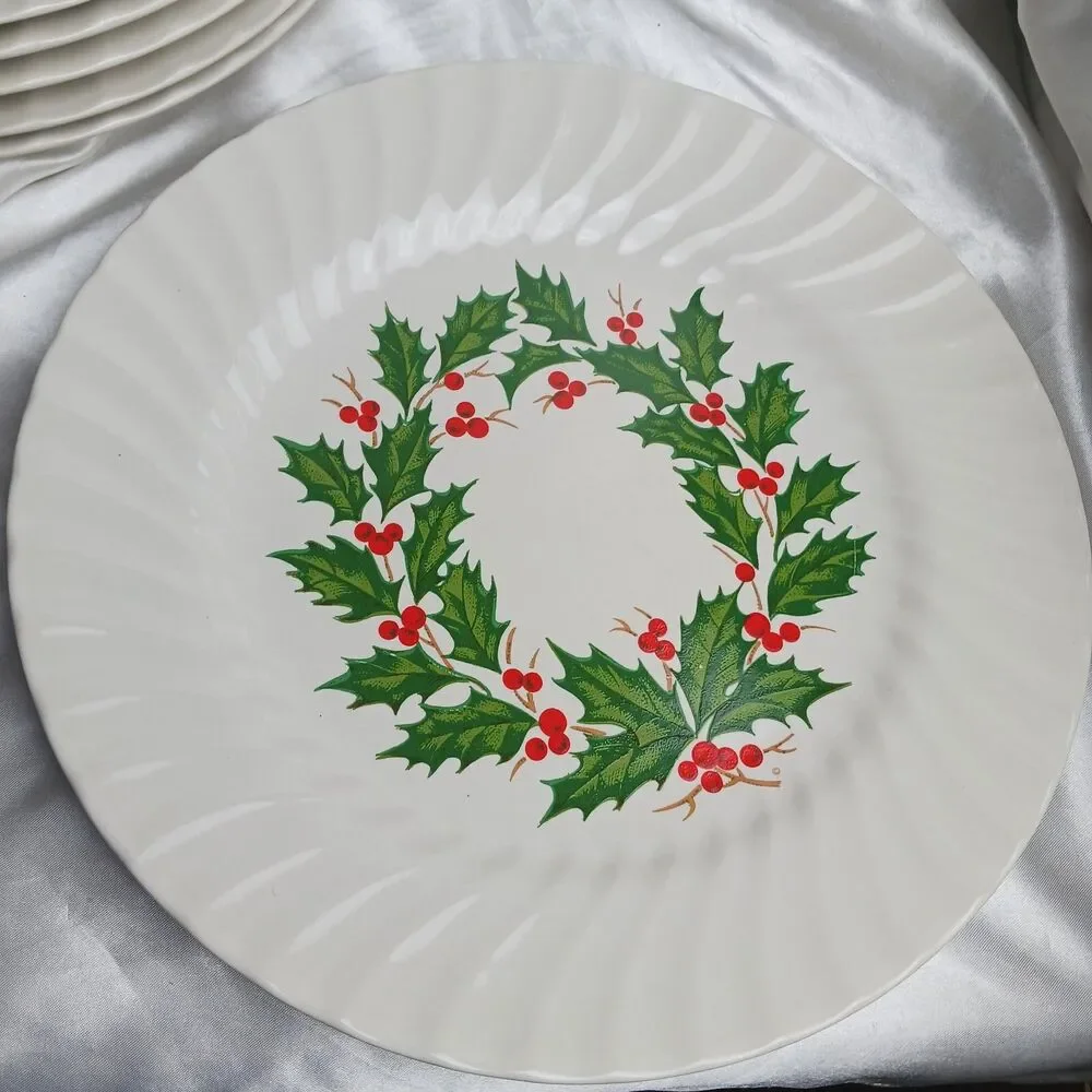 HOLLY BY SCIO DINNER SET FOR 6 W/ACCESSORIES